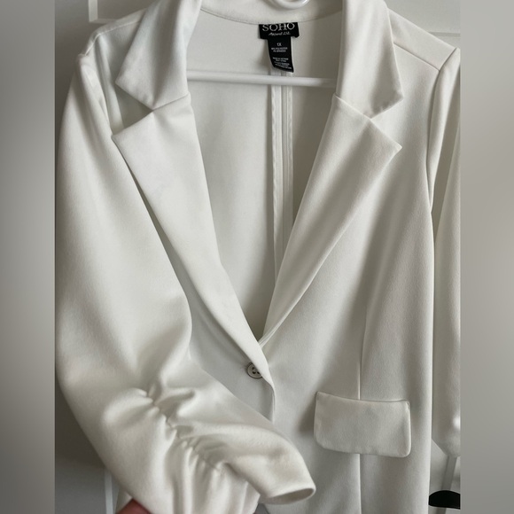 Plus 1x, (fits14-18 comfortably) stretch, 3/4 bunched sleeve, work, professional - Picture 2 of 5